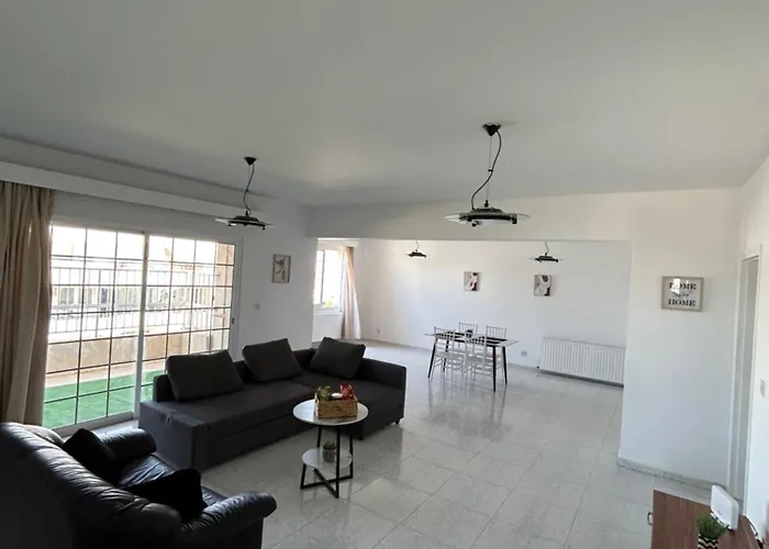 Modern Spacious Penthouse In Paphos