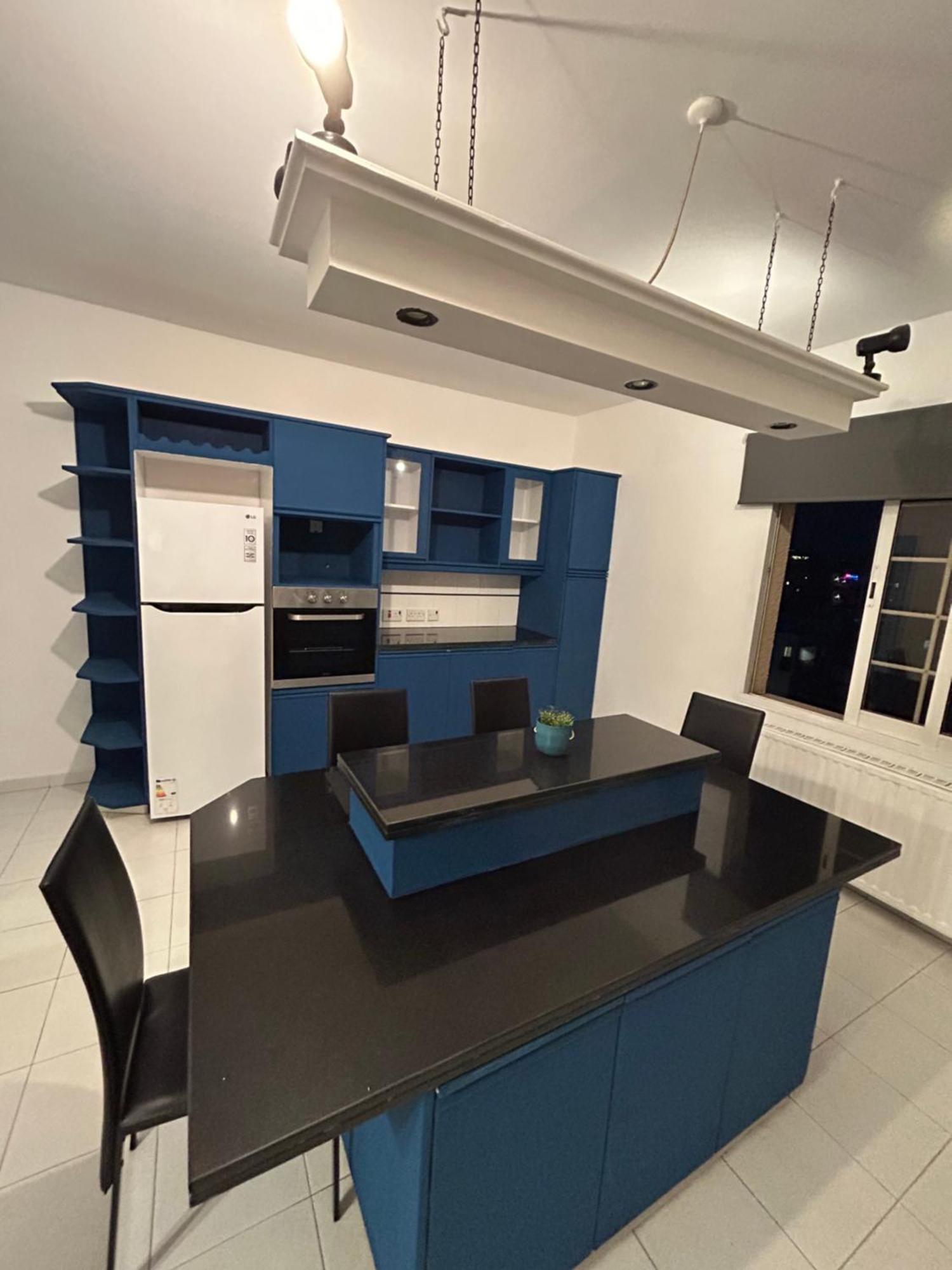 Modern Spacious Penthouse In דירה Paphos